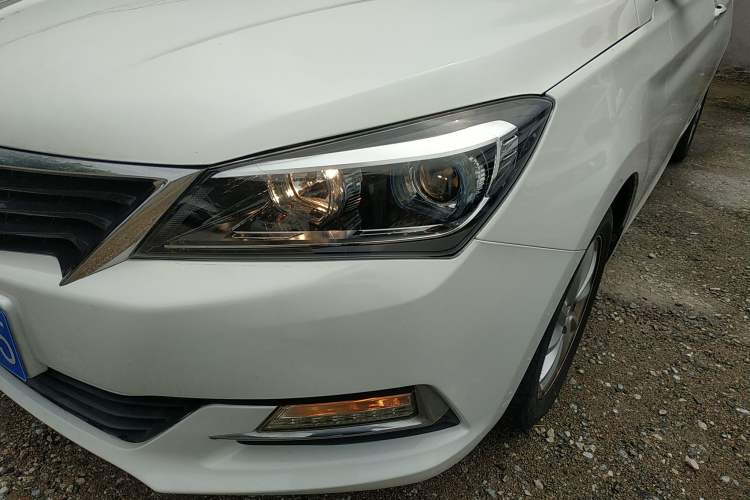 Used CHANGAN Alsvin V7 2016 1.6L Manual LeShang Model China V Standard Left Front Headlight