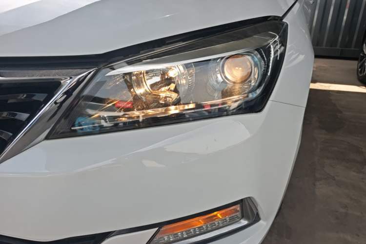 Used CHANGAN Alsvin V7 2016 1.6L Automatic Enjoyment Model China V Standard Left Front Headlight