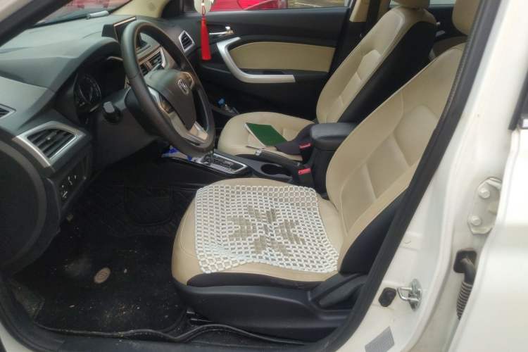 Used CHANGAN Alsvin V7 2016 1.6L Automatic Enjoyment Model China V Standard Left Front Seat