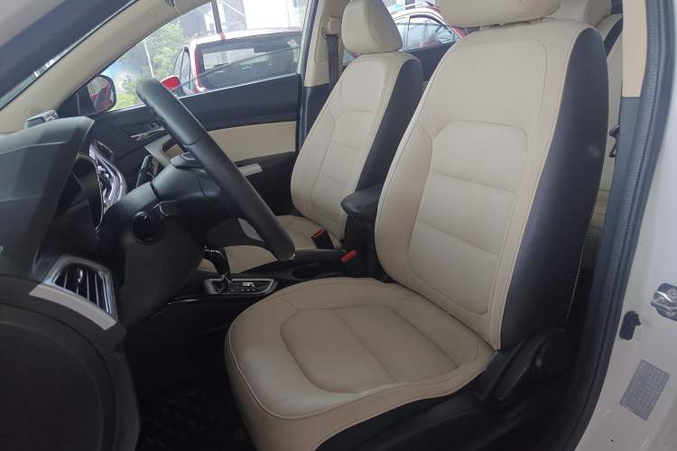 Used CHANGAN Alsvin V7 2016 1.6L Automatic Enjoyment Model China V Standard Left Front Seat