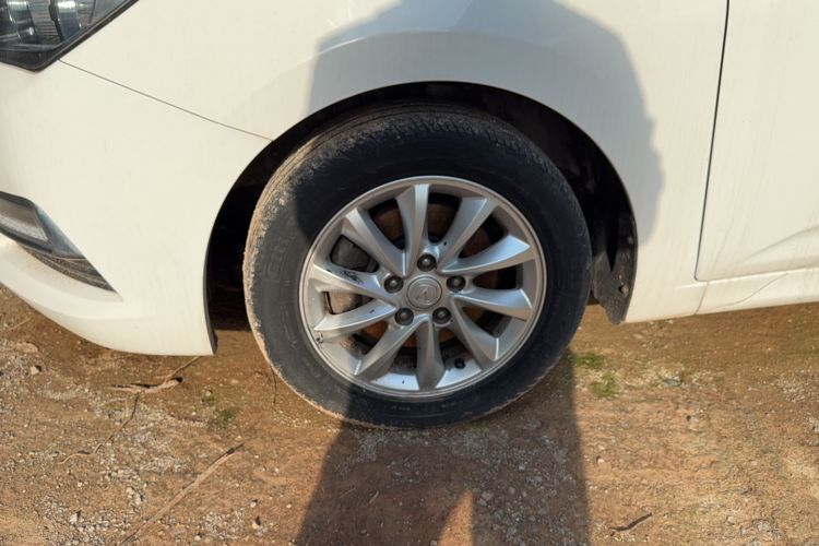 Used CHANGAN Alsvin V7 2016 1.0T Manual Jingchi Elite Model Left Front Wheel Hub