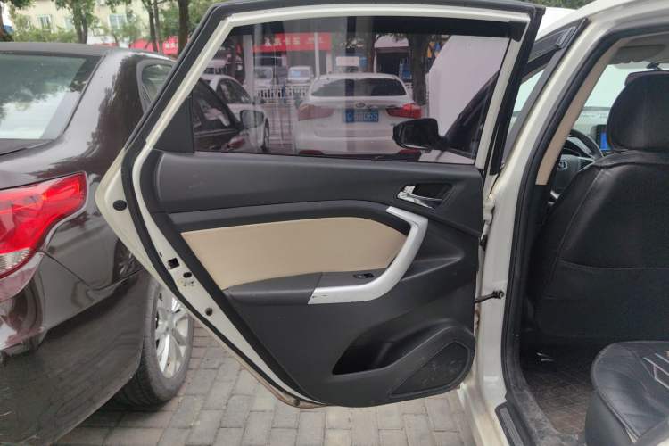 Used CHANGAN Alsvin V7 2016 1.0T Manual - Jingchi New Edition Left Rear Door Interior