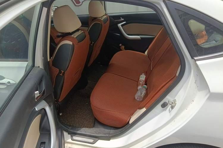 Used CHANGAN Alsvin V7 2016 1.6L Manual Enjoyment Model China IV Standard Left Rear Seat