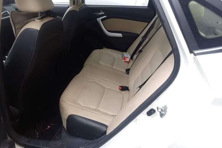 Used CHANGAN Alsvin V7 2016 1.6L Automatic Enjoyment Model China V Standard Left Rear Seat