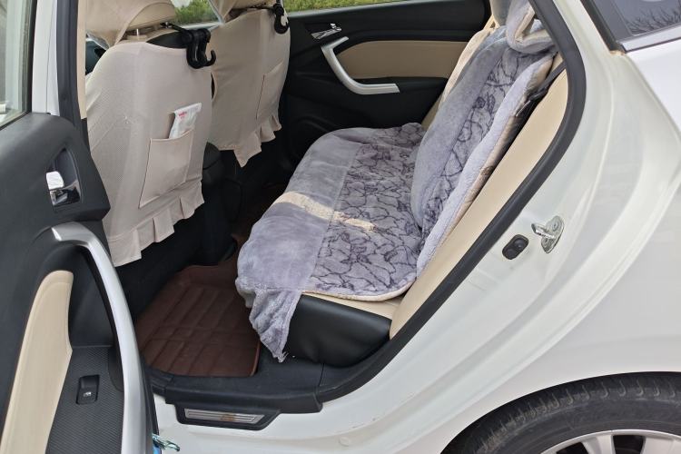 Used CHANGAN Alsvin V7 2016 1.6L Manual Enjoyment Model China IV Standard Left Rear Seat