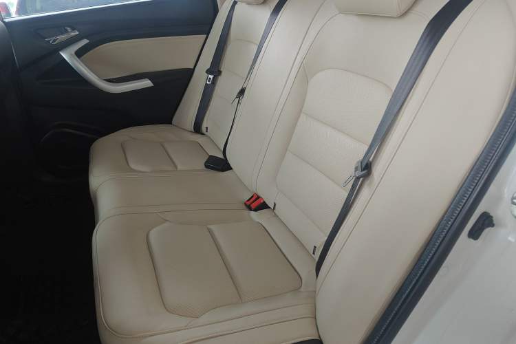 Used CHANGAN Alsvin V7 2016 1.6L Automatic Enjoyment Model China V Standard Left Rear Seat