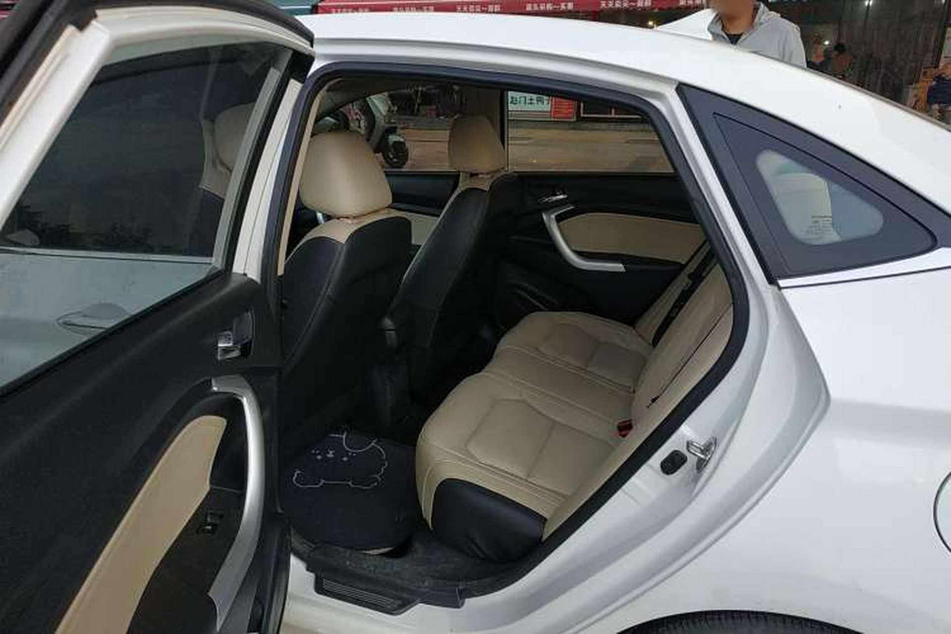 Used CHANGAN Alsvin V7 2016 1.6L Automatic Fun Model China V Standard Left Rear Seat