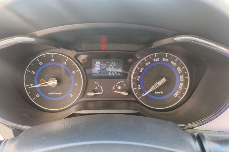 Used CHANGAN Alsvin V7 2016 1.6L Manual LeShang Model China V Standard Odometer Close Up