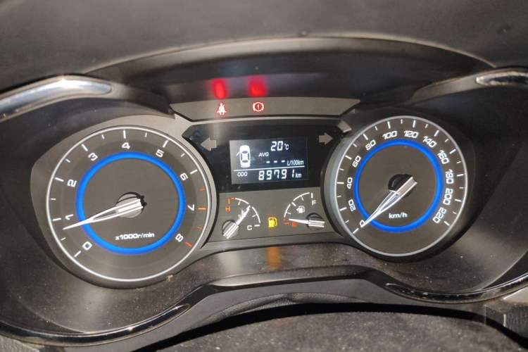Used CHANGAN Alsvin V7 2016 1.6L Manual LeShang Model China IV Standard Odometer Close Up