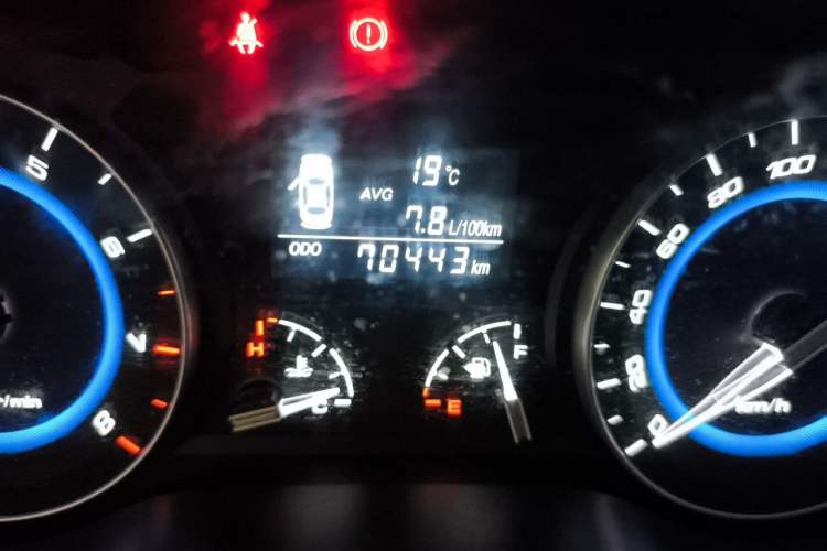 Used CHANGAN Alsvin V7 2016 1.6L Manual LeShang Model China V Standard Odometer Close Up