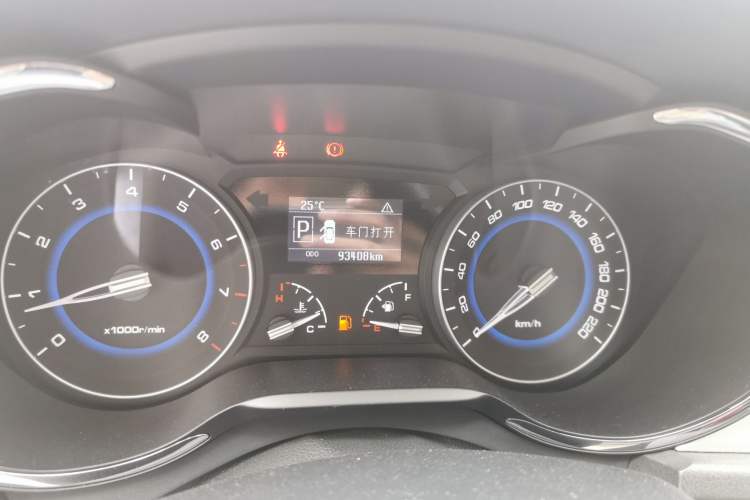 Used CHANGAN Alsvin V7 2016 1.6L Automatic Enjoyment Model China V Standard Odometer Close Up