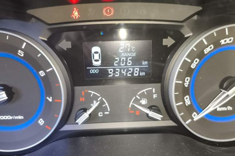 Used CHANGAN Alsvin V7 2016 1.6L Manual LeShang Model China V Standard Odometer Close Up