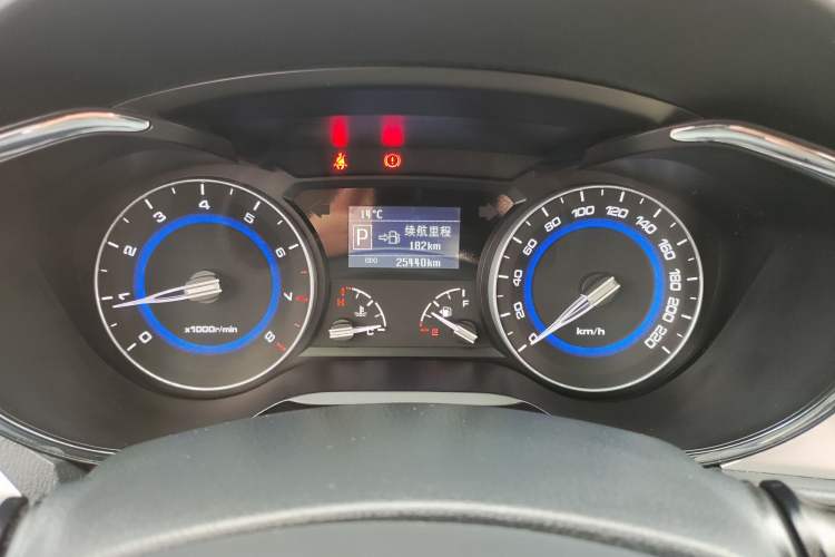 Used CHANGAN Alsvin V7 2016 1.6L Automatic Fun Model China V Standard Odometer Close Up