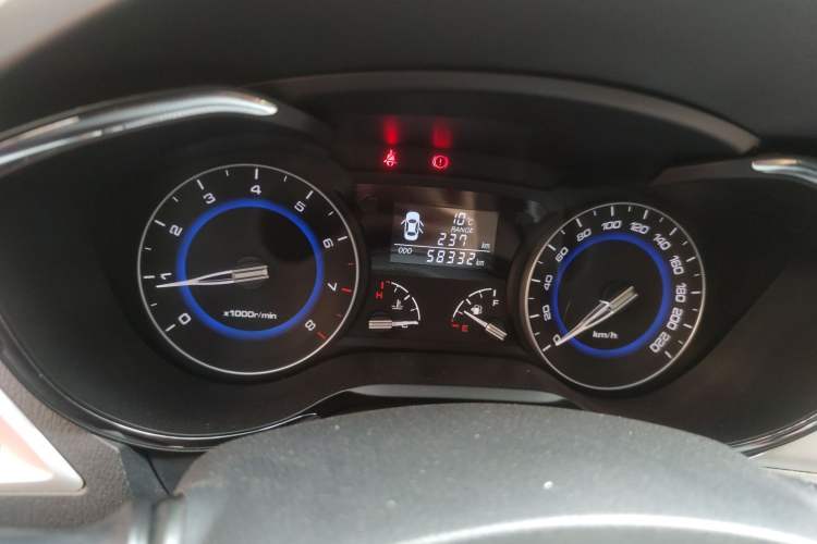 Used CHANGAN Alsvin V7 2016 1.6L Manual Enjoyment Model China V Standard Odometer Close Up