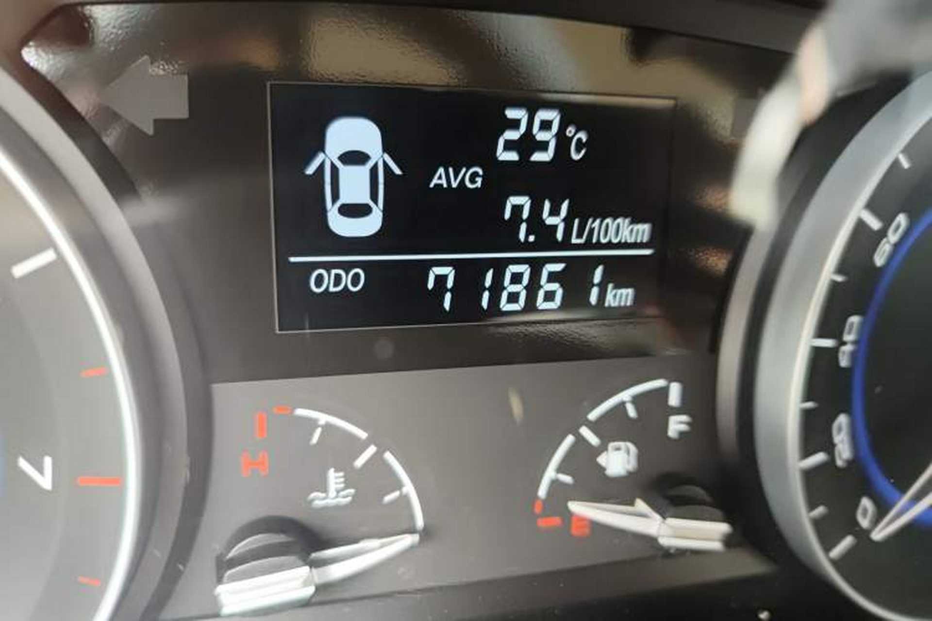 Used CHANGAN Alsvin V7 2016 1.6L Manual LeShang Model China V Standard Odometer Close Up