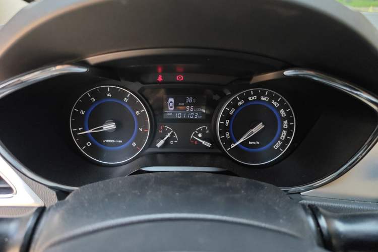 Used CHANGAN Alsvin V7 2016 1.6L Manual Enjoyment Model China V Standard Odometer Close Up