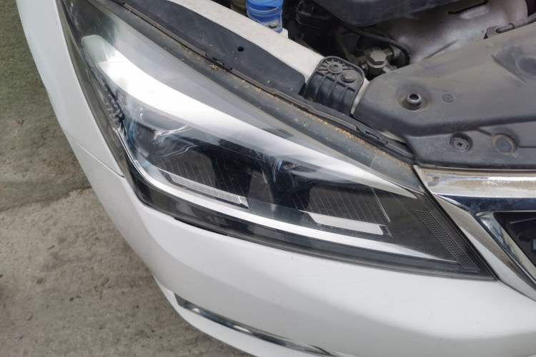 Used CHANGAN Alsvin V7 2016 1.6L Automatic Enjoyment Model China V Standard Right Front Headlight