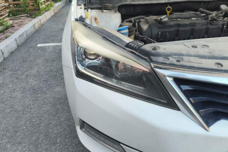 Used CHANGAN Alsvin V7 2016 1.6L Manual LeShang Model China V Standard Right Front Headlight