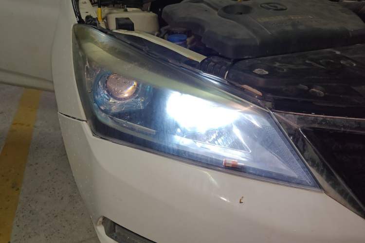 Used CHANGAN Alsvin V7 2016 1.6L Automatic Enjoyment Model China V Standard Right Front Headlight