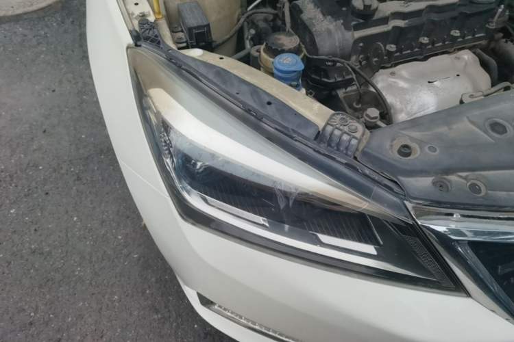 Used CHANGAN Alsvin V7 2016 1.6L Automatic Enjoyment Model China V Standard Right Front Headlight