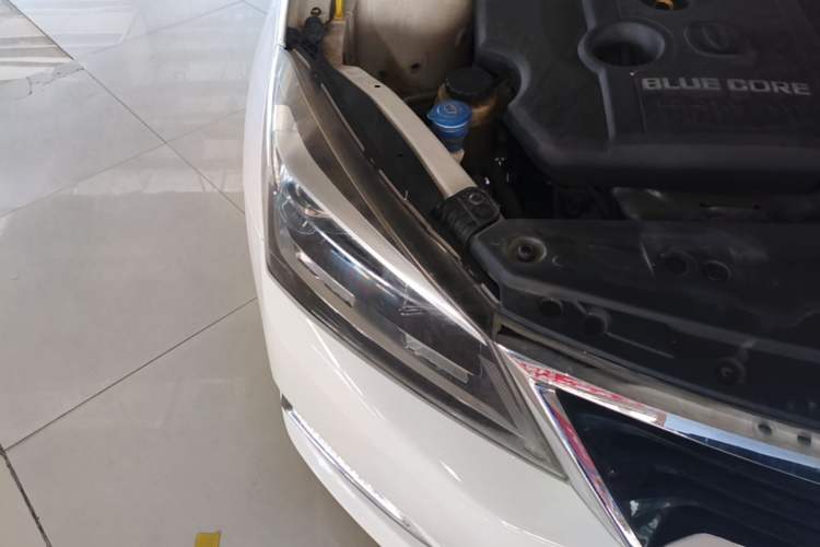 Used CHANGAN Alsvin V7 2016 1.6L Manual Enjoyment Model China V Standard Right Front Headlight