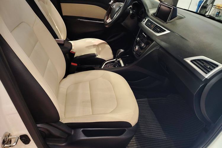 Used CHANGAN Alsvin V7 2016 1.6L Automatic Enjoyment Model China V Standard Right Front Seat