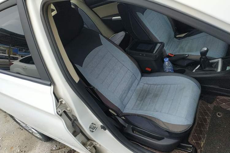 Used CHANGAN Alsvin V7 2016 1.6L Manual LeShang Model China V Standard Right Front Seat