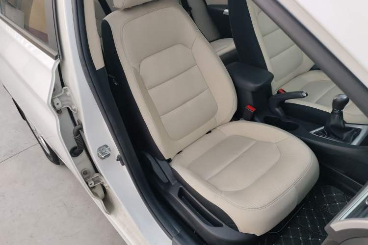 Used CHANGAN Alsvin V7 2016 1.6L Manual LeShang Model China V Standard Right Front Seat