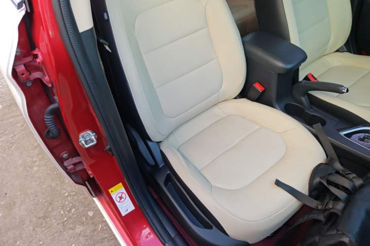 Used CHANGAN Alsvin V7 2016 1.6L Automatic Fun Model China V Standard Right Front Seat