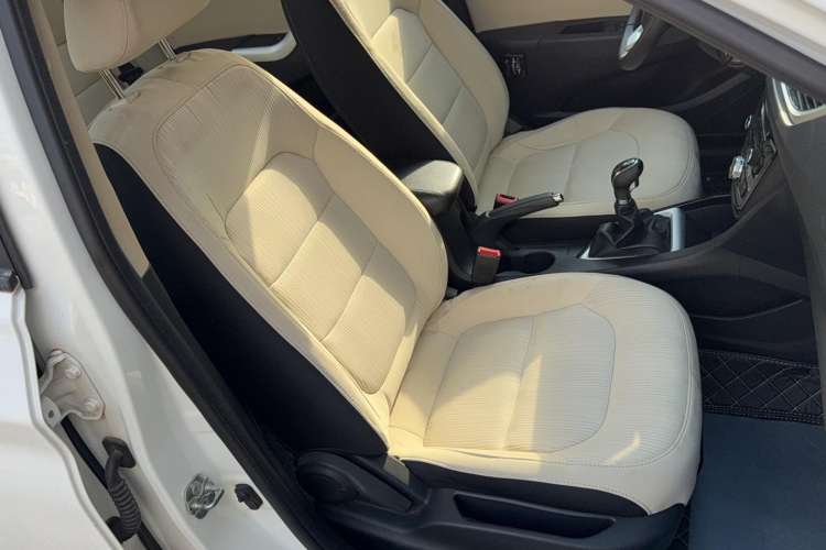 Used CHANGAN Alsvin V7 2016 1.0T Manual Jingchi Elite Model Right Front Seat