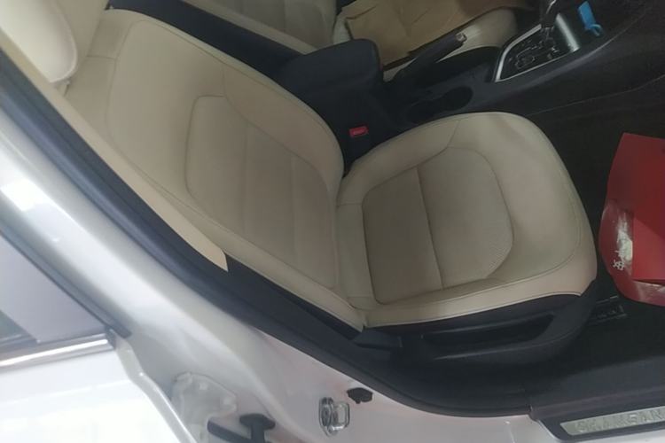 Used CHANGAN Alsvin V7 2016 1.6L Automatic Enjoyment Model China V Standard Right Front Seat