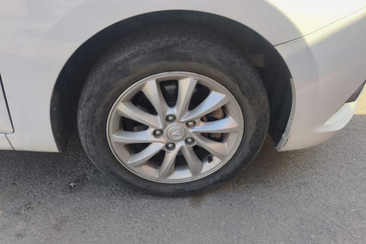 Used CHANGAN Alsvin V7 2016 1.6L Manual LeShang Model China V Standard Right Front Wheel Hub