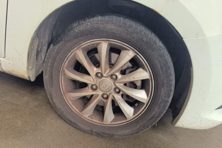 Used CHANGAN Alsvin V7 2016 1.6L Manual LeShang Model China V Standard Right Front Wheel Hub