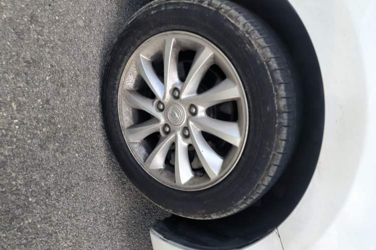 Used CHANGAN Alsvin V7 2016 1.6L Manual Enjoyment Model China IV Standard Right Front Wheel Hub