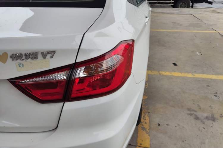 Used CHANGAN Alsvin V7 2016 1.6L Automatic Joyful Model China V Standard Right Rear Taillight