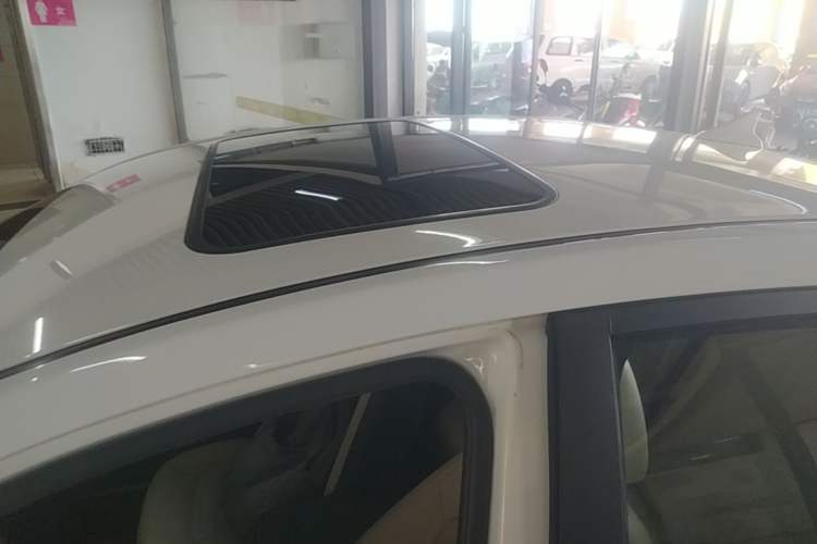 Used CHANGAN Alsvin V7 2016 1.6L Automatic Enjoyment Model China V Standard Roof