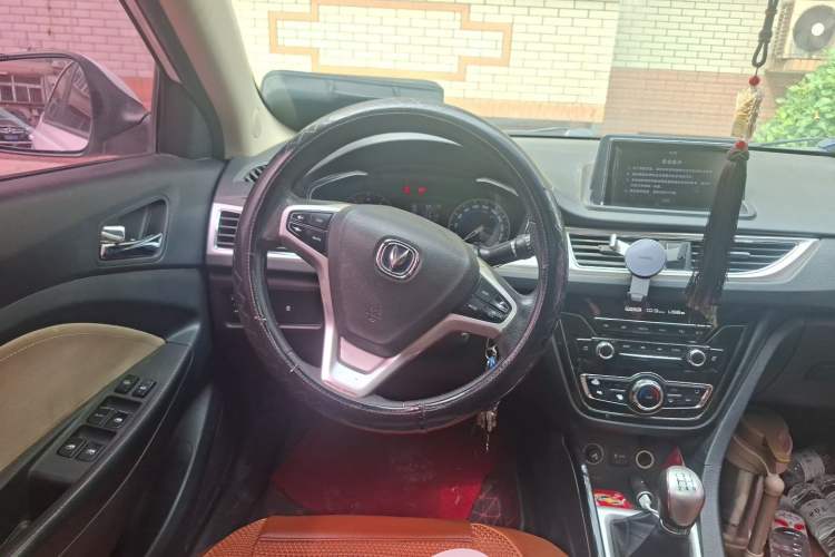 Used CHANGAN Alsvin V7 2016 1.6L Manual Enjoyment Model China IV Standard Steering Wheel