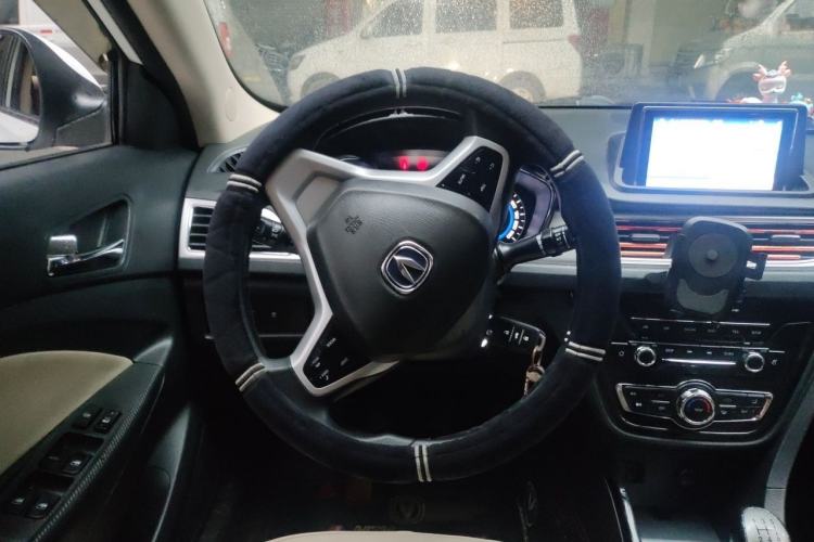 Used CHANGAN Alsvin V7 2016 1.6L Manual Enjoyment Model China V Standard Steering Wheel