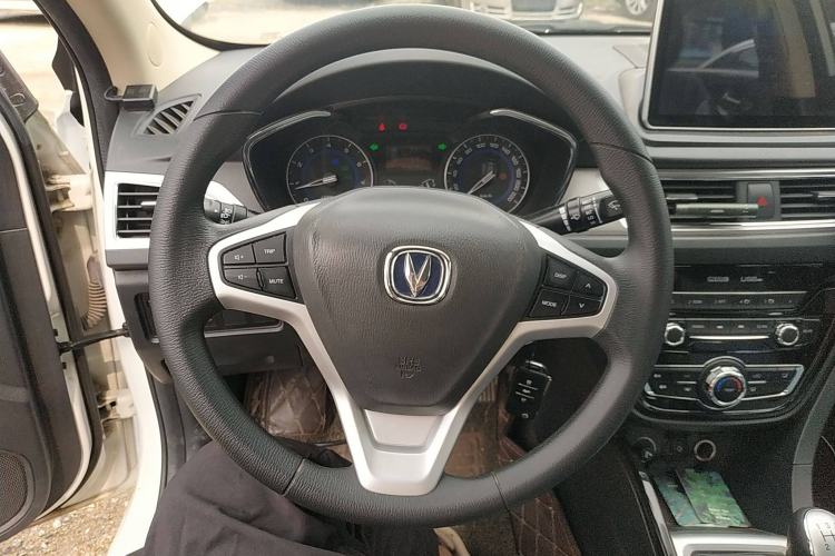 Used CHANGAN Alsvin V7 2016 1.6L Manual LeShang Model China V Standard Steering Wheel