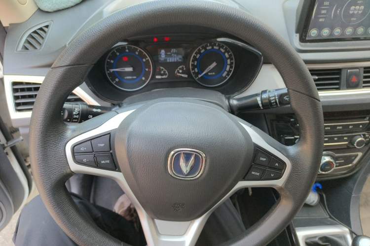 Used CHANGAN Alsvin V7 2016 1.6L Manual LeShang Model China V Standard Steering Wheel