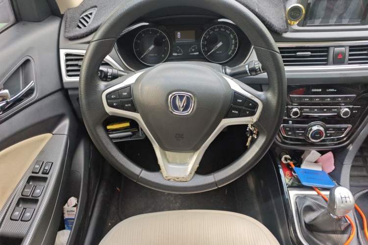 Used CHANGAN Alsvin V7 2016 1.6L Manual LeShang Model China V Standard Steering Wheel