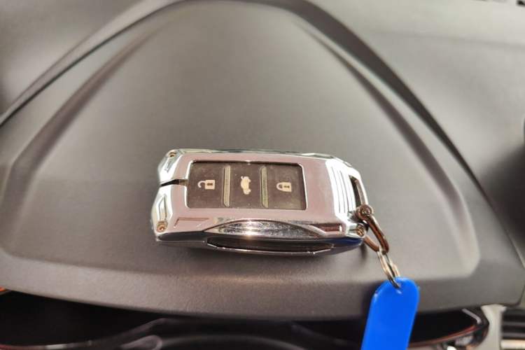 Used CHANGAN Alsvin V7 2016 1.6L Automatic Joyful Model China V Standard Vehicle Key