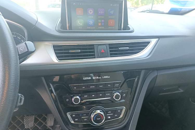 Used CHANGAN Alsvin V7 2016 1.6L Manual Enjoyment Model China V Standard Audio And AC Panel