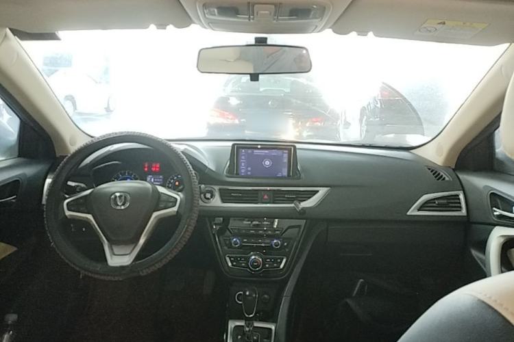 Used CHANGAN Alsvin V7 2016 1.6L Automatic Enjoyment Model China V Standard Center Console