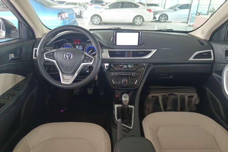 Used CHANGAN Alsvin V7 2016 1.6L Manual Enjoyment Model China V Standard Center Console