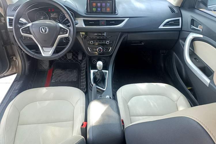 Used CHANGAN Alsvin V7 2016 1.6L Manual Enjoyment Model China V Standard Center Console