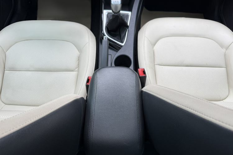 Used CHANGAN Alsvin V7 2016 1.6L Manual Enjoyment Model China V Standard Gear Lever