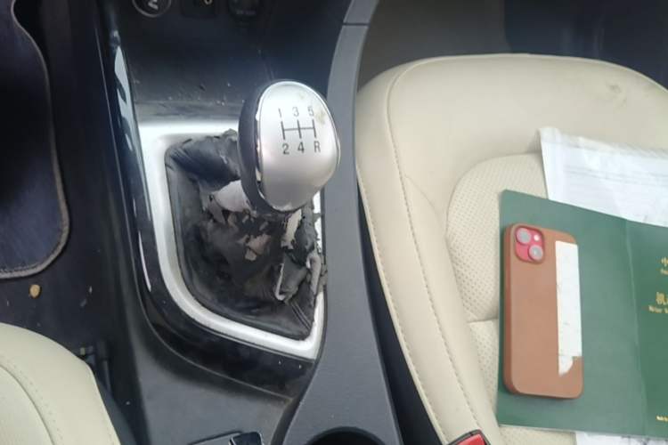 Used CHANGAN Alsvin V7 2016 1.6L Manual Enjoyment Model China IV Standard Gear Lever