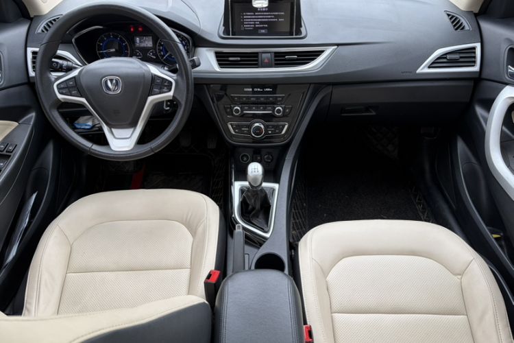 Used CHANGAN Alsvin V7 2016 1.6L Manual Enjoyment Model China V Standard Interior 2
