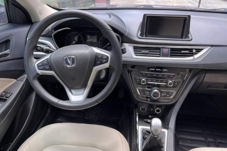 Used CHANGAN Alsvin V7 2016 1.6L Manual Enjoyment Model China V Standard Interior 2